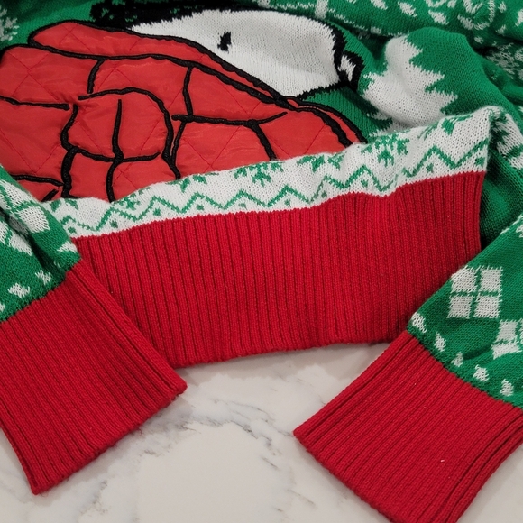 NEW PEANUTS SNOOPY Puffer Jacket Ugly Christmas Sweater Unizex Small - Picture 6 of 14